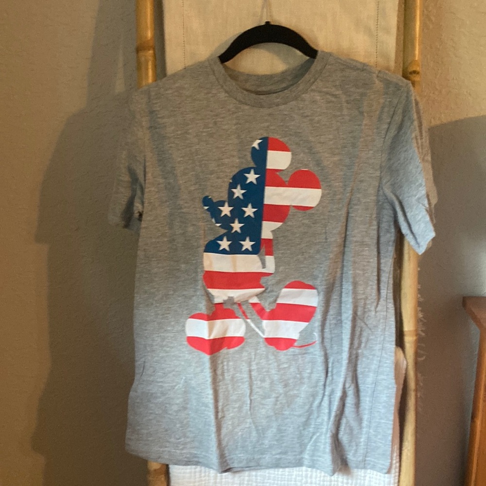 Disney patriotic Mickey Mouse grey T shirt